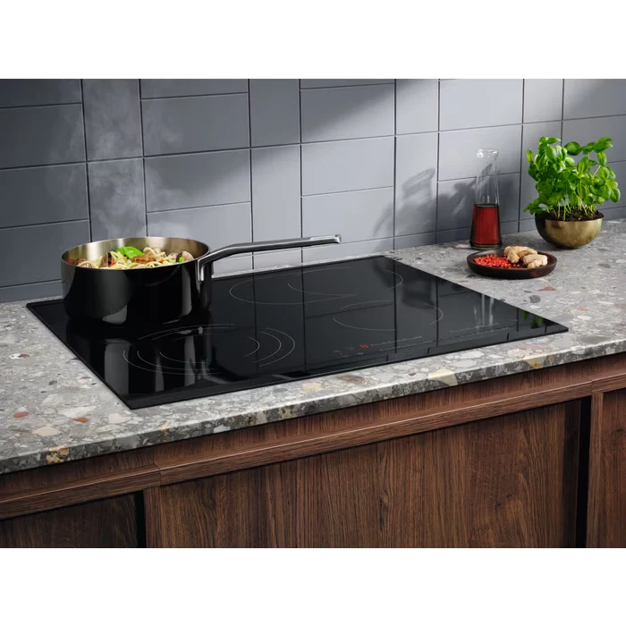 PIANURE ELECTROLUX EHF6547FXK ELEKTRIK 60 CM INCASO - 3
