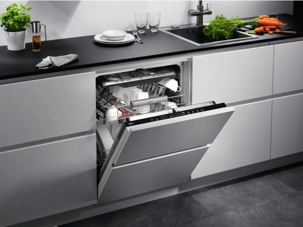LAVASTOVILJE AEG FSE73767P 3-SIRTAR 60 CM INCASO Serie 7000