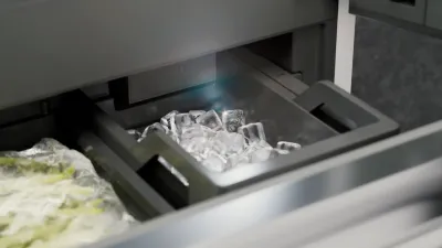 liebherr-CBMF24_IceMaker