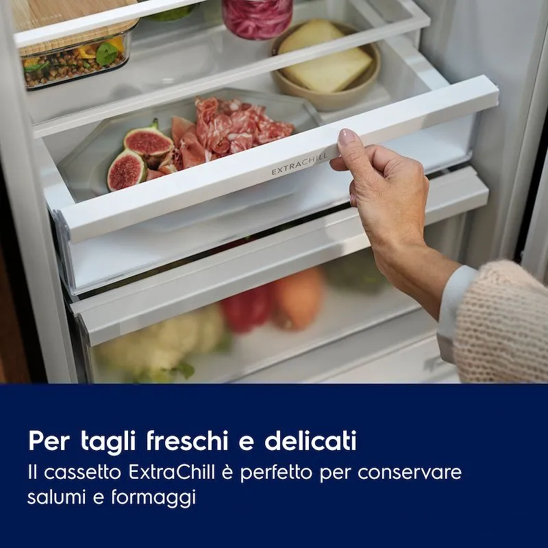 REFRIGERATOR ELECTROLUX ENA7CD19S I89CM NO FROST BUILT-IN Series 700 - 4